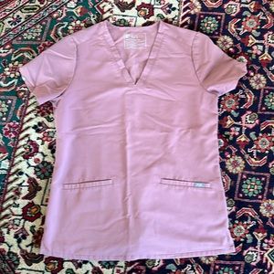 Figs mineral mauve small Scrub top